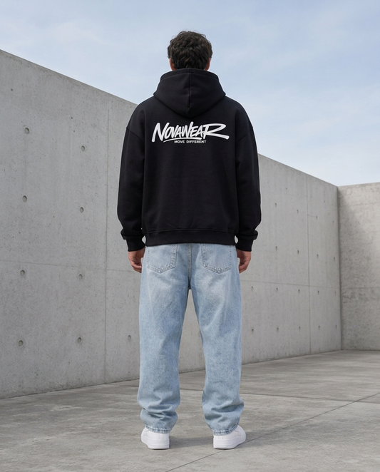 NOVAWEAR Axis Heavyweight Zipper Hoodie in Schwarz – Rückenansicht mit Backprint