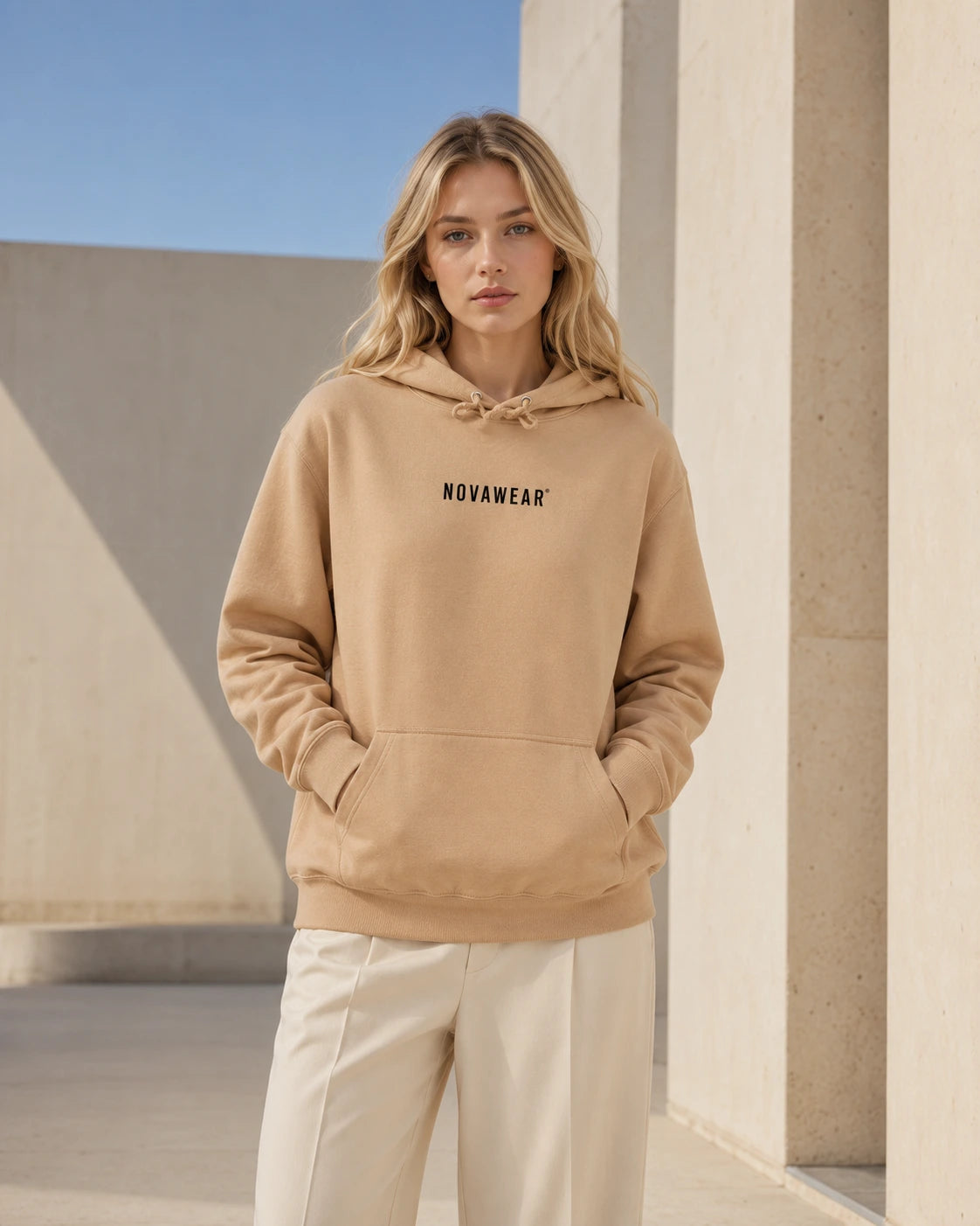 NOVAWEAR Hoodie in Sand – Vorderansicht