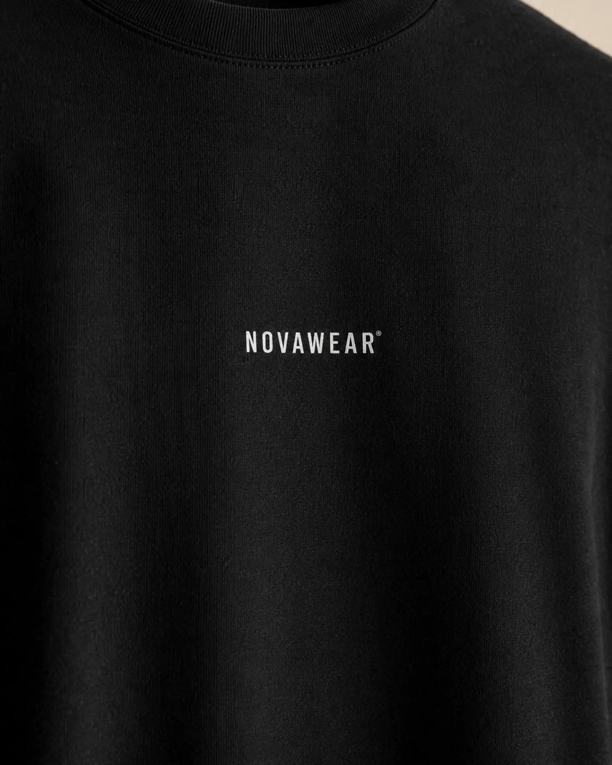NOVAWEAR Oversized Shirt – Logo-Detail in Schwarz