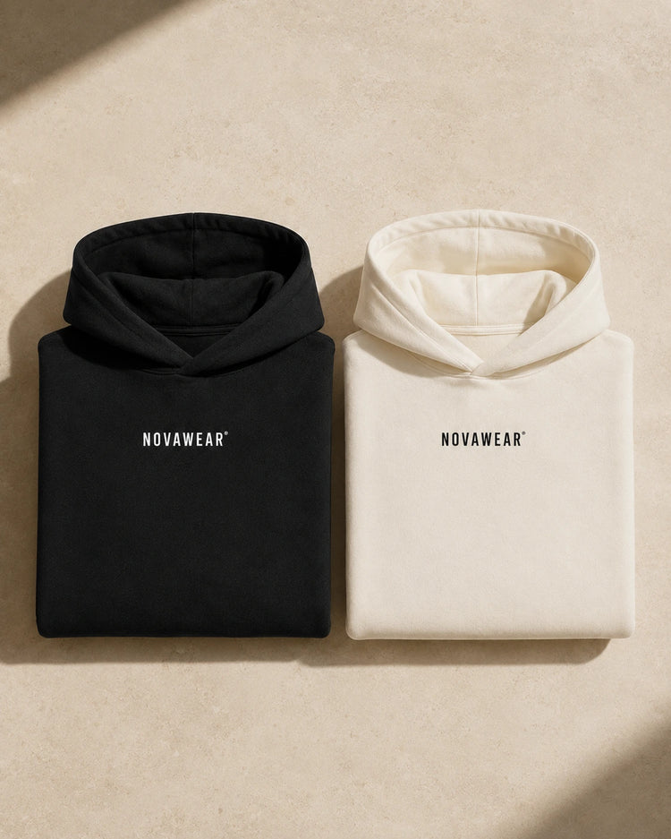 NOVAWEAR Oversized Hoodie – Flatlay in Schwarz und Natural Raw
