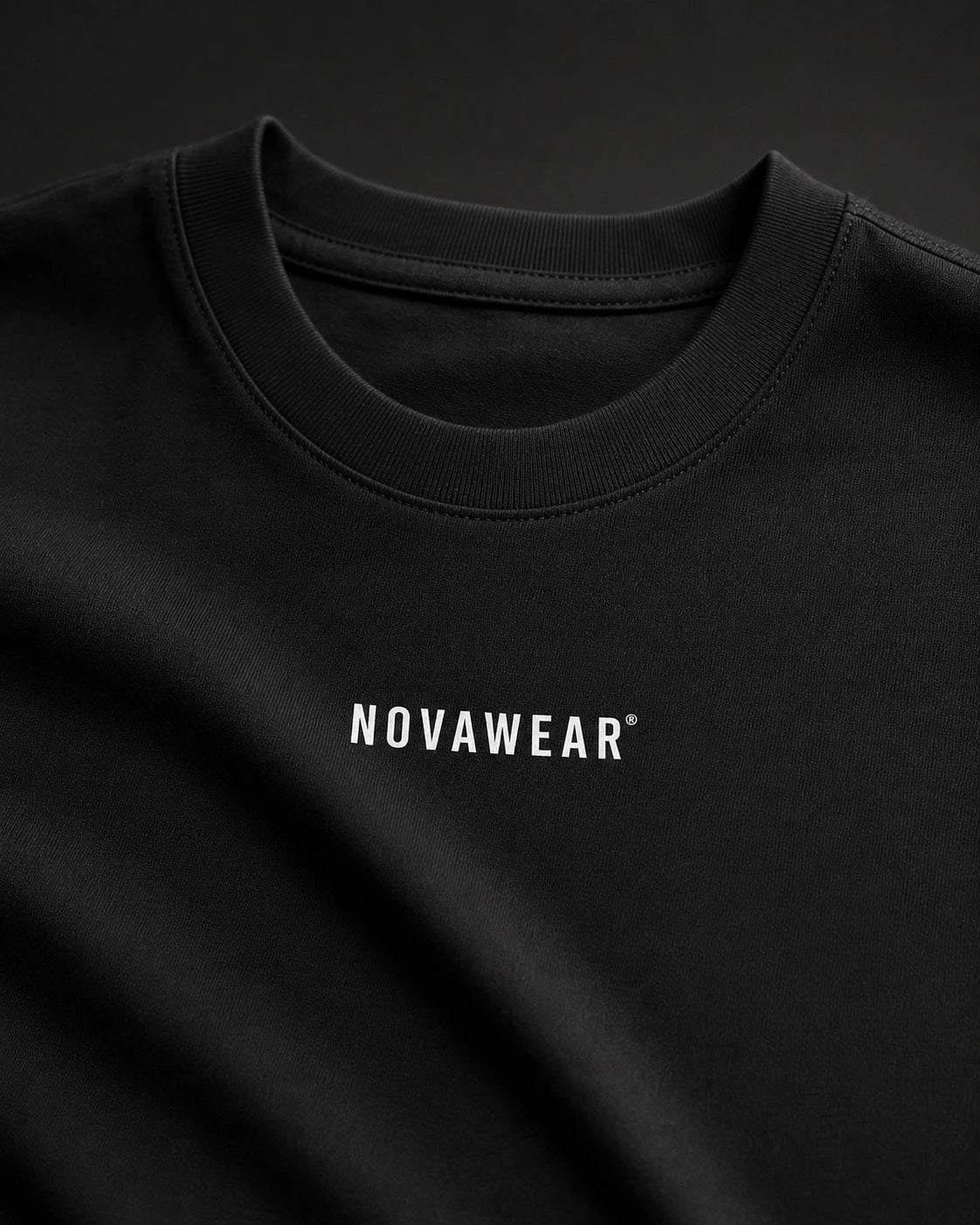 NOVAWEAR Basic Shirt – Logo-Detail in Schwarz