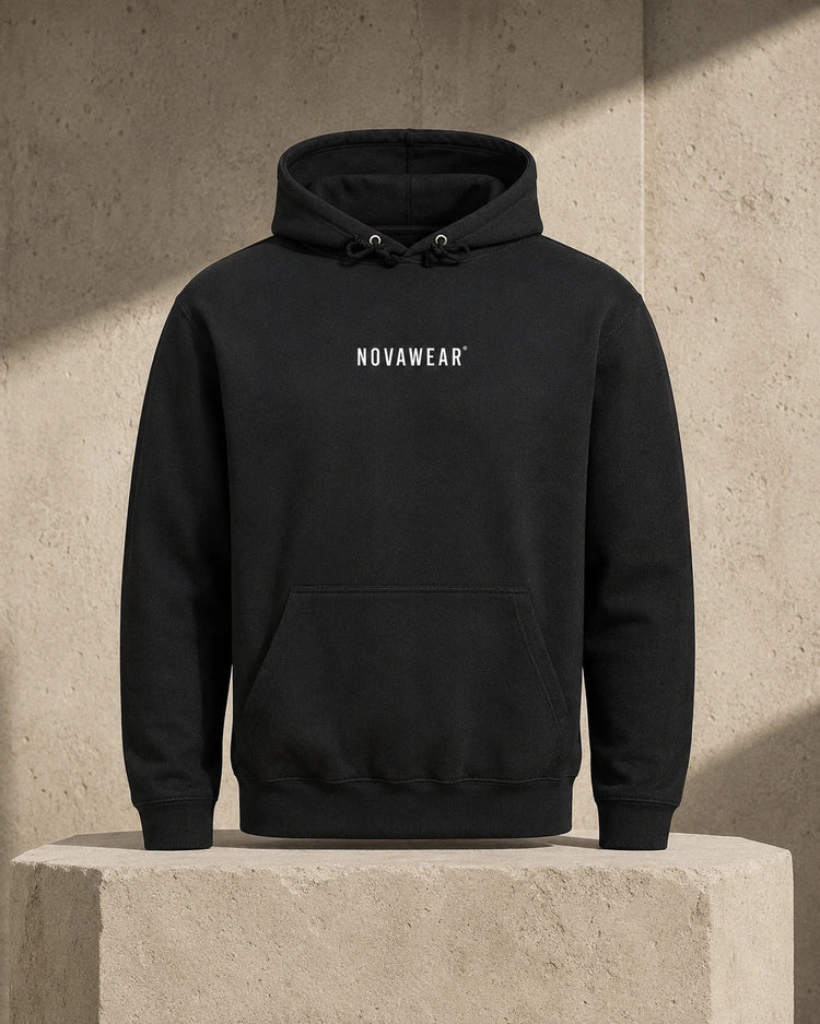 NOVAWEAR Hoodie in Schwarz – Produktansicht