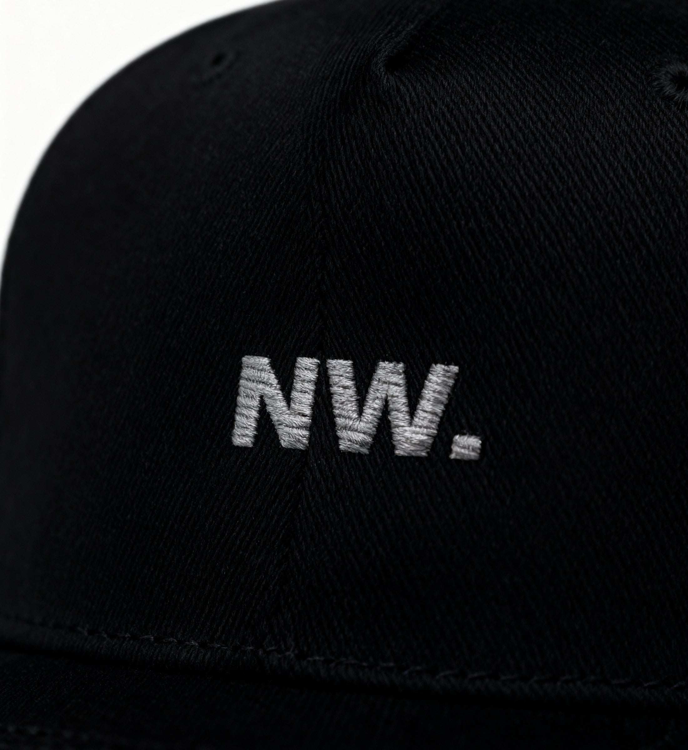 MIDNIGHT SNAPBACK – Dark Layers Edition