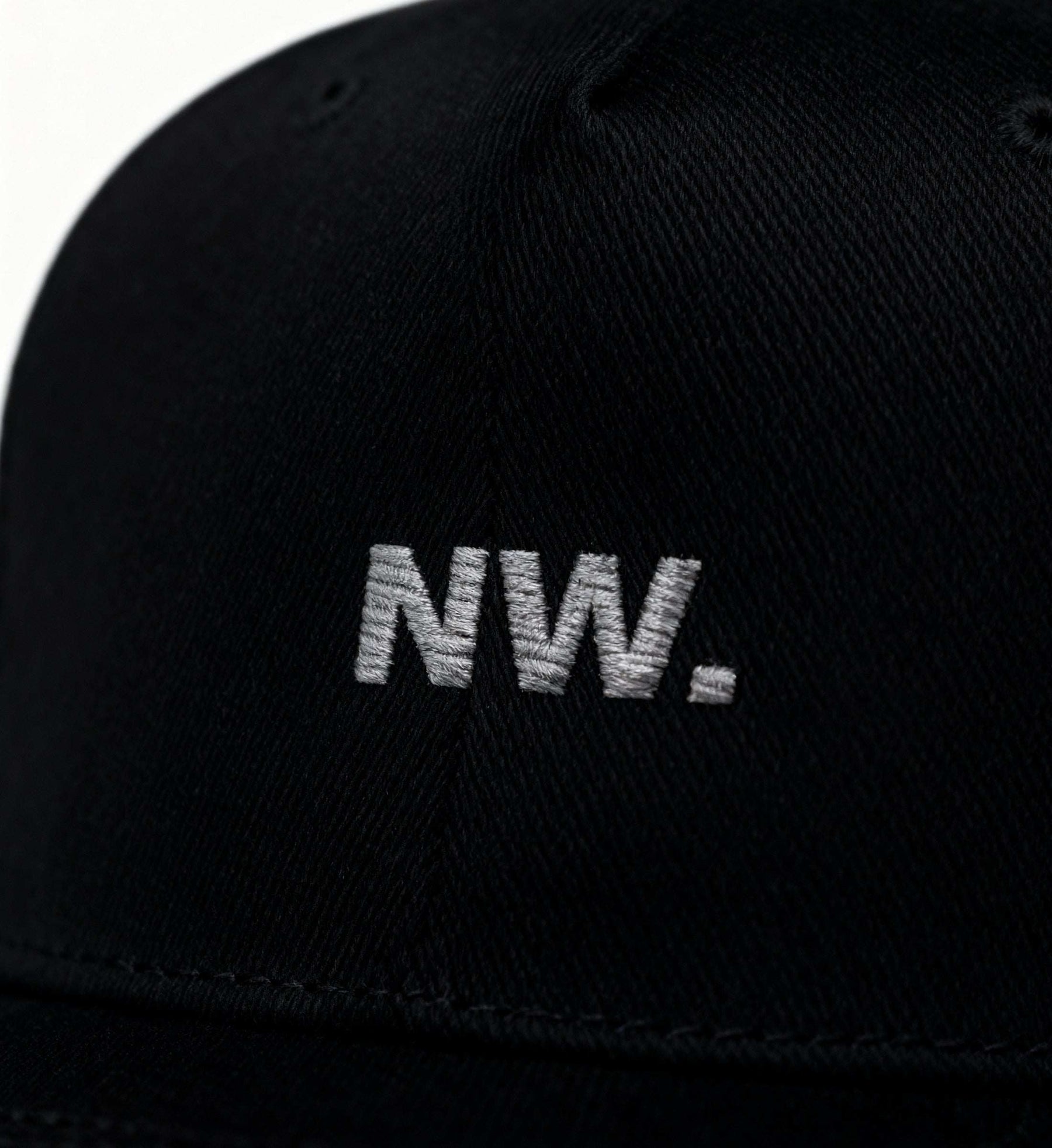 MIDNIGHT SNAPBACK – Dark Layers Edition