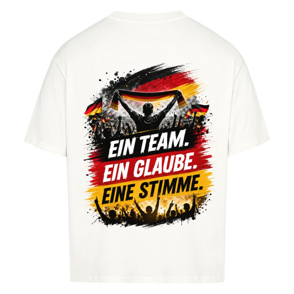 Ein Team. Ein Glaube. Eine Stimme. Oversized Shirt T-Shirt MarketPrint