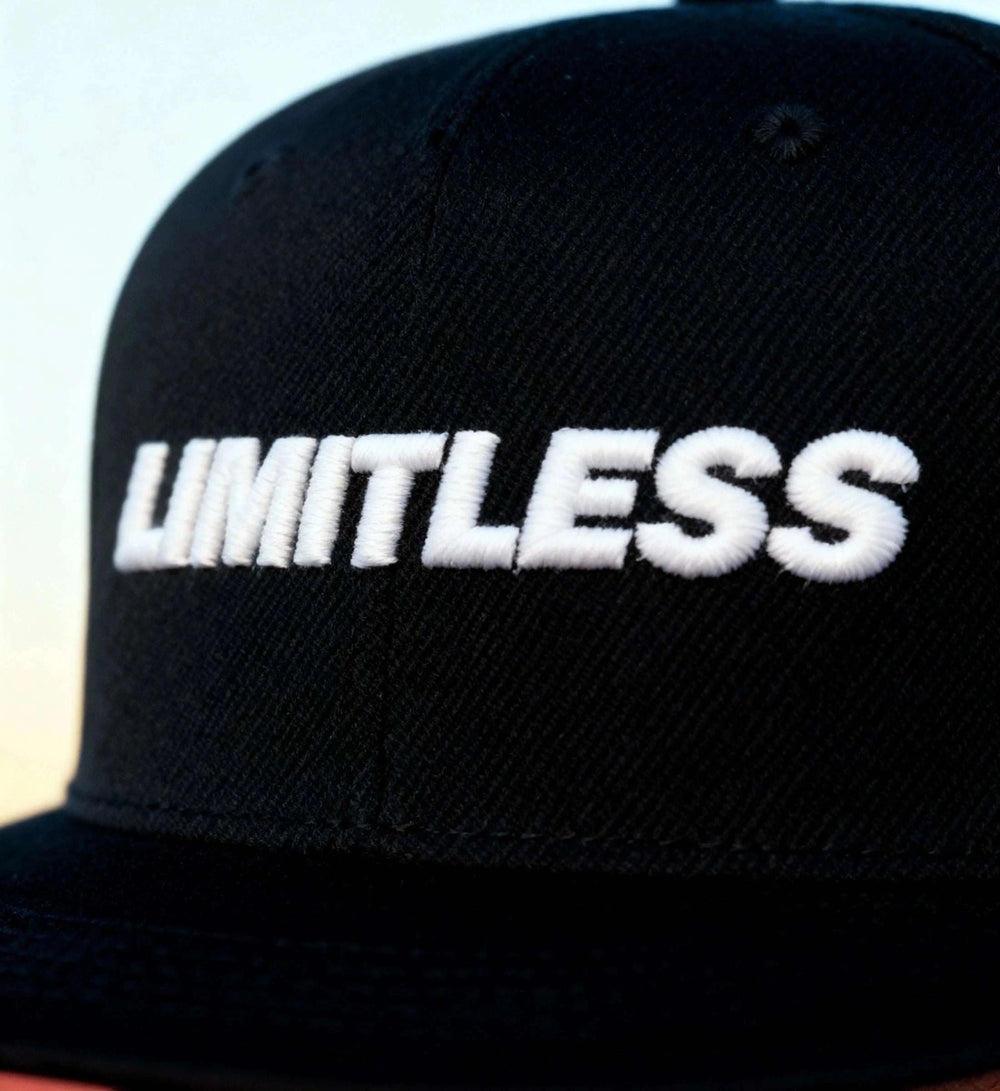 LIMITLESS SNAPBACK – Script Edition Snapback mit Stick Novawear