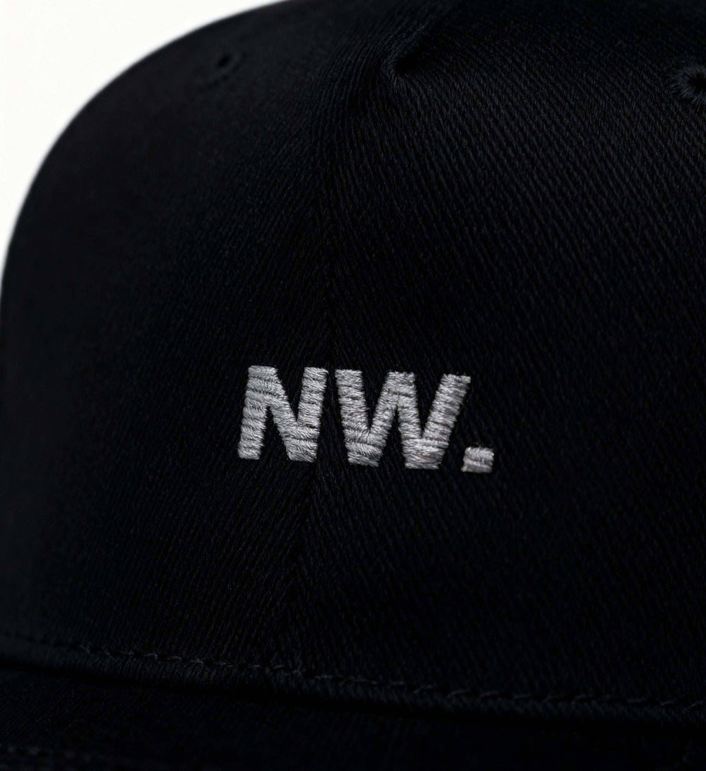 MIDNIGHT SNAPBACK – Dark Layers Edition Snapback mit Stick Novawear
