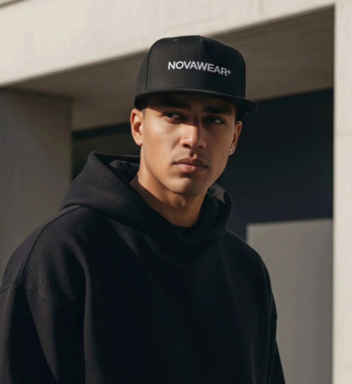 NOVA CORE SNAPBACK – Black Edition Snapback mit Stick Novawear