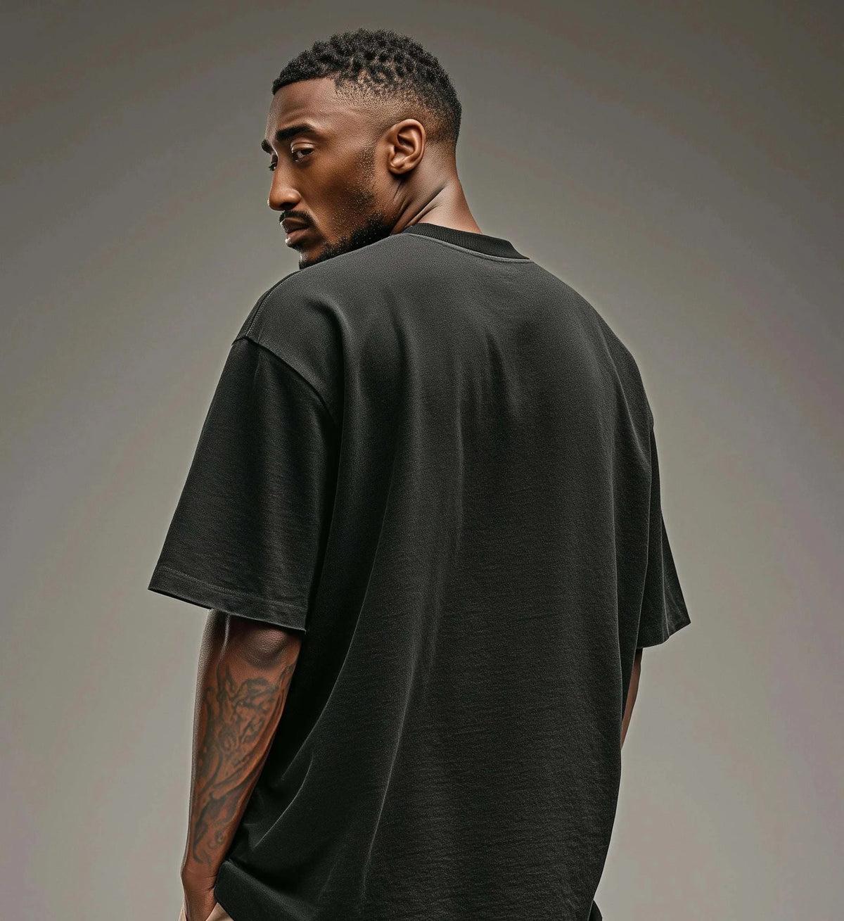 NOVA CORE TEE – Black Edition Oversized T-Shirt Novawear
