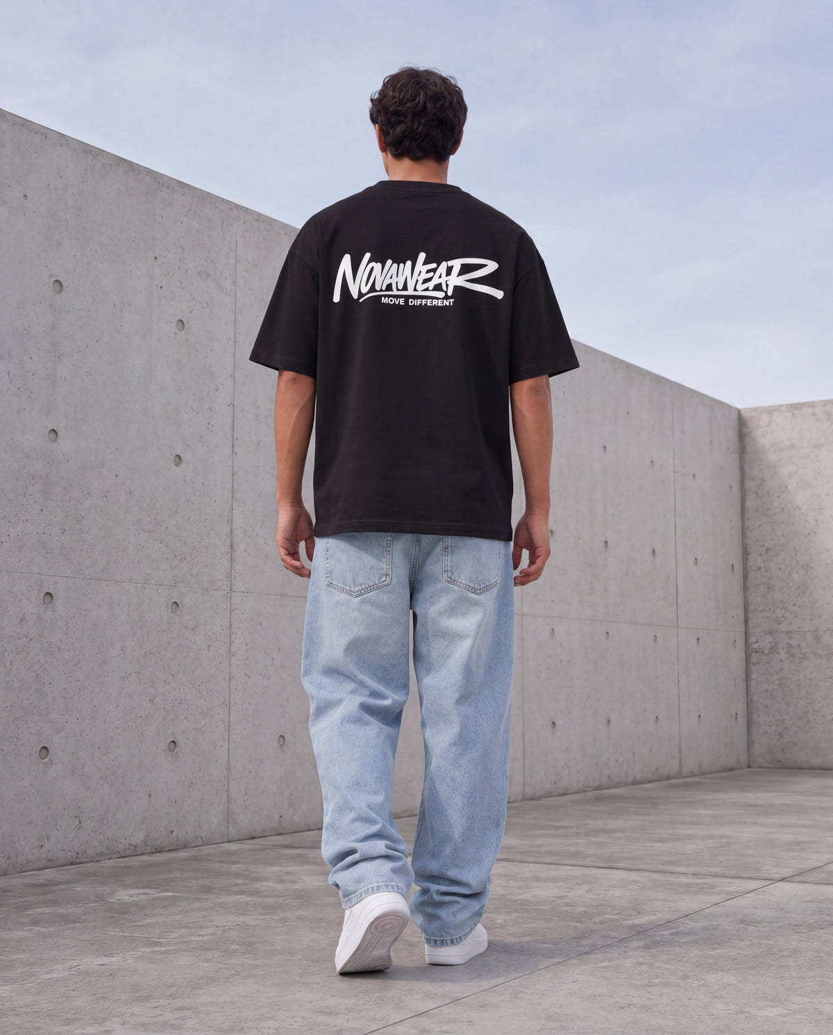 NOVAWEAR Coreframe Premium Shirt in Schwarz – Rückenansicht
