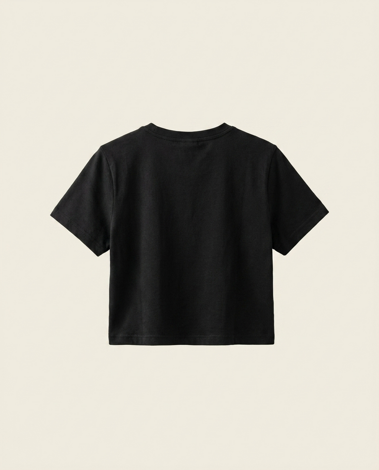 NOVAWEAR Cropped Tee in Schwarz – Rückansicht