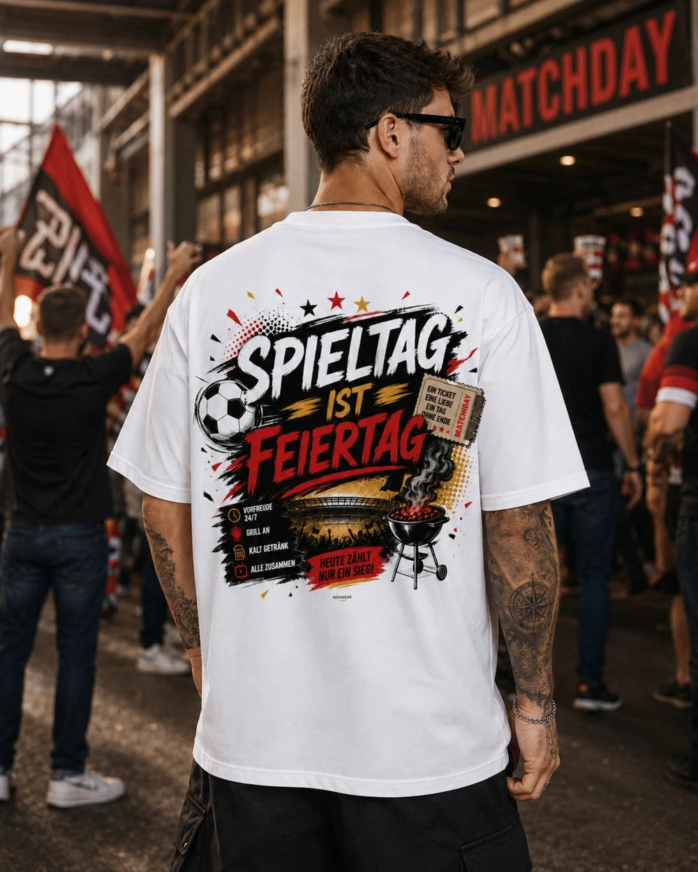 Spieltag ist Feiertag Oversized Shirt Oversized T-Shirt Novawear