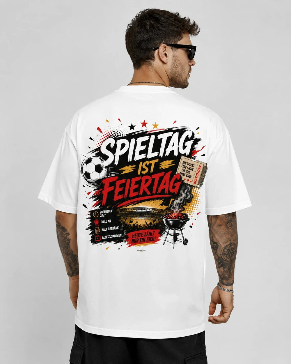 Spieltag ist Feiertag Oversized Shirt