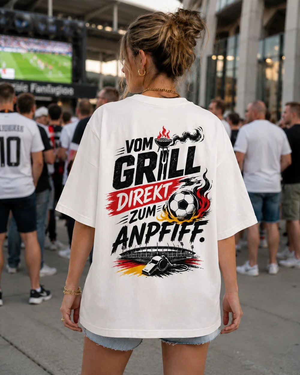 Vom Grill direkt zum Anpfiff Oversized Shirt Oversized T-Shirt Novawear