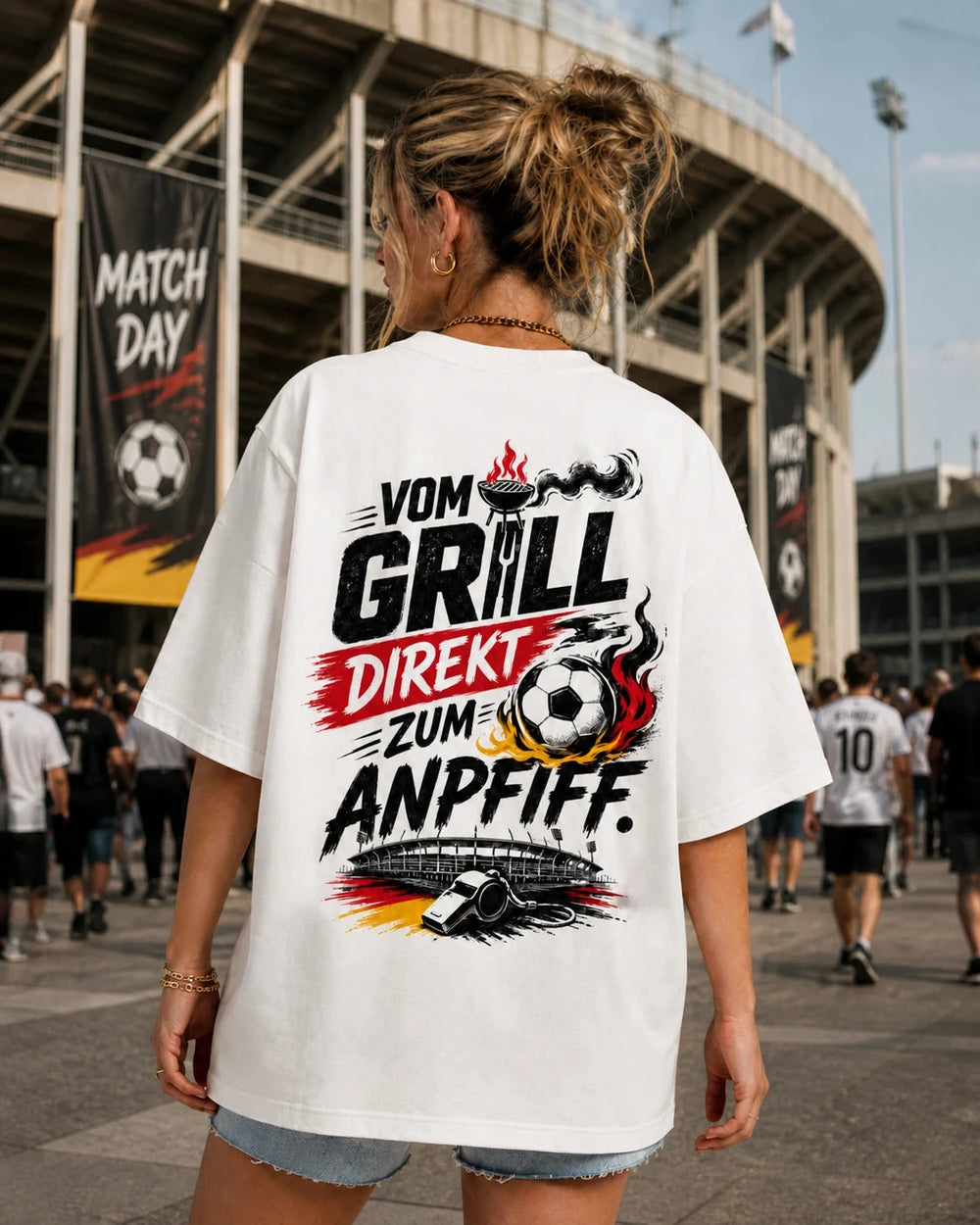 Vom Grill direkt zum Anpfiff Oversized Shirt Oversized T-Shirt Novawear
