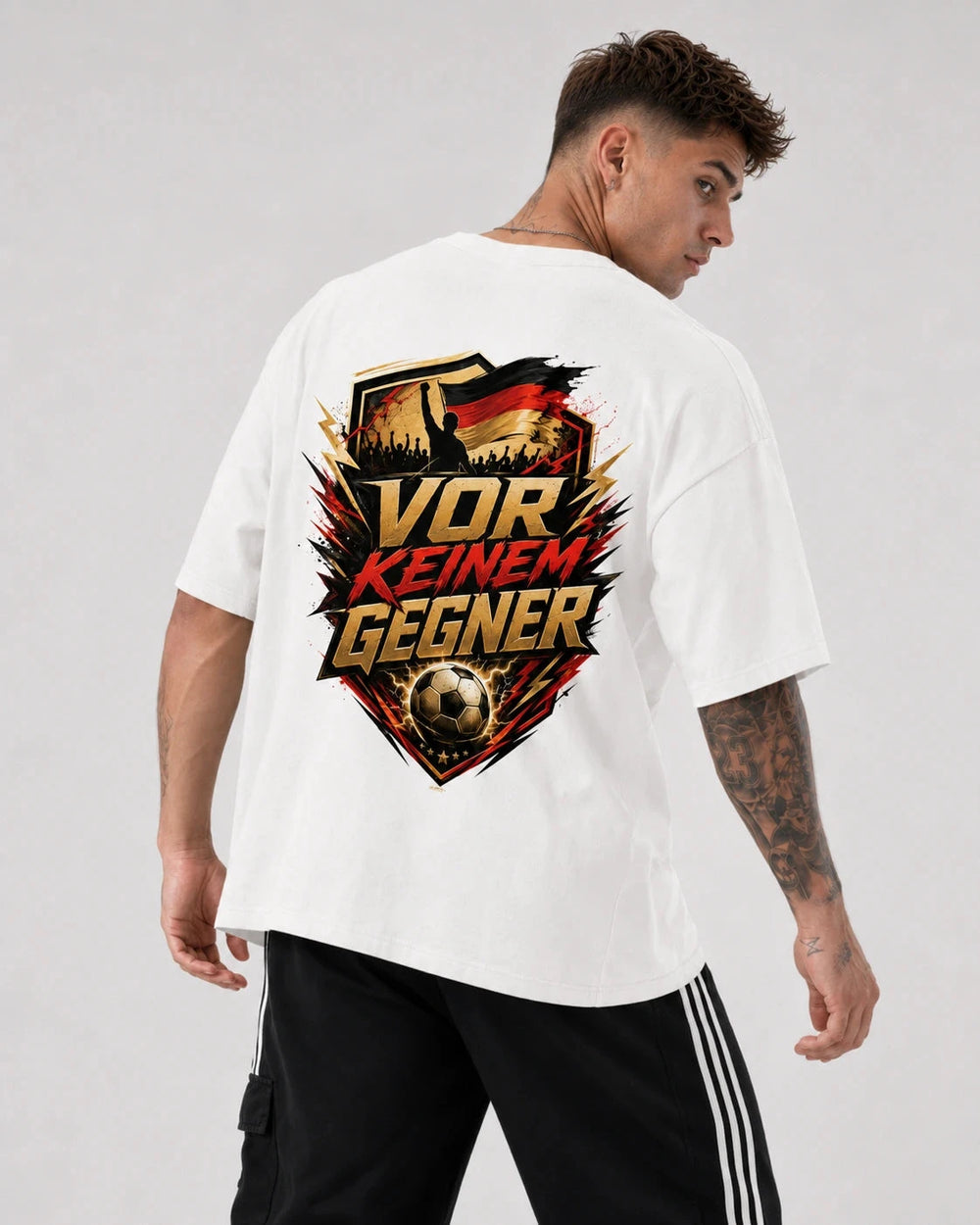 Vor keinem Gegner Oversized Shirt